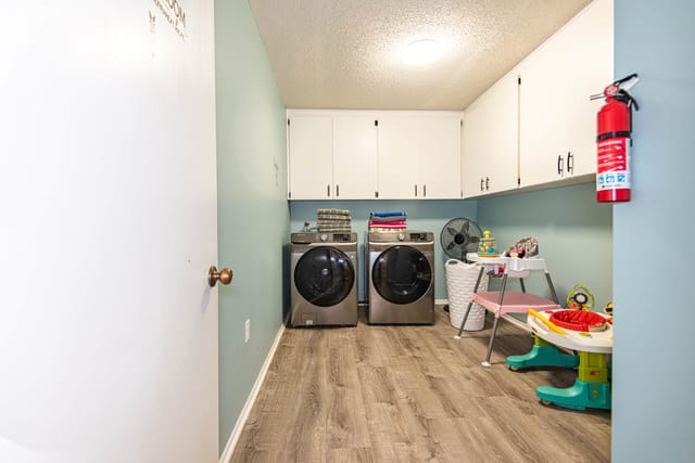 Spacious laundry room for post beach visits! Also we have lots of stuff for families with small children that can come i